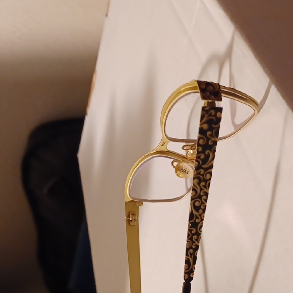 Fysh glasses